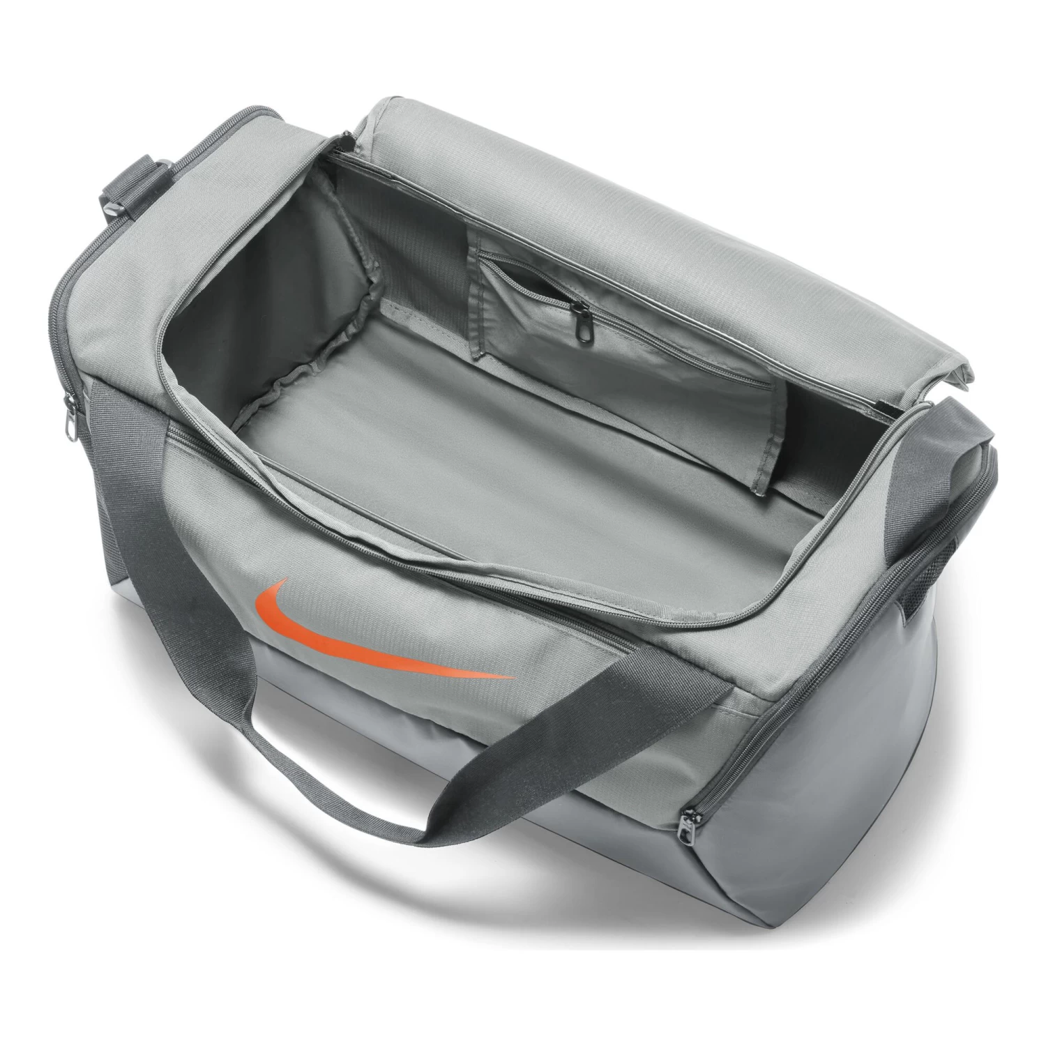 Nike Brasilia 9.5 Sports Bag - Grey 9 Nike Brasilia 9.5 Sports Bag - Grey - Image 7