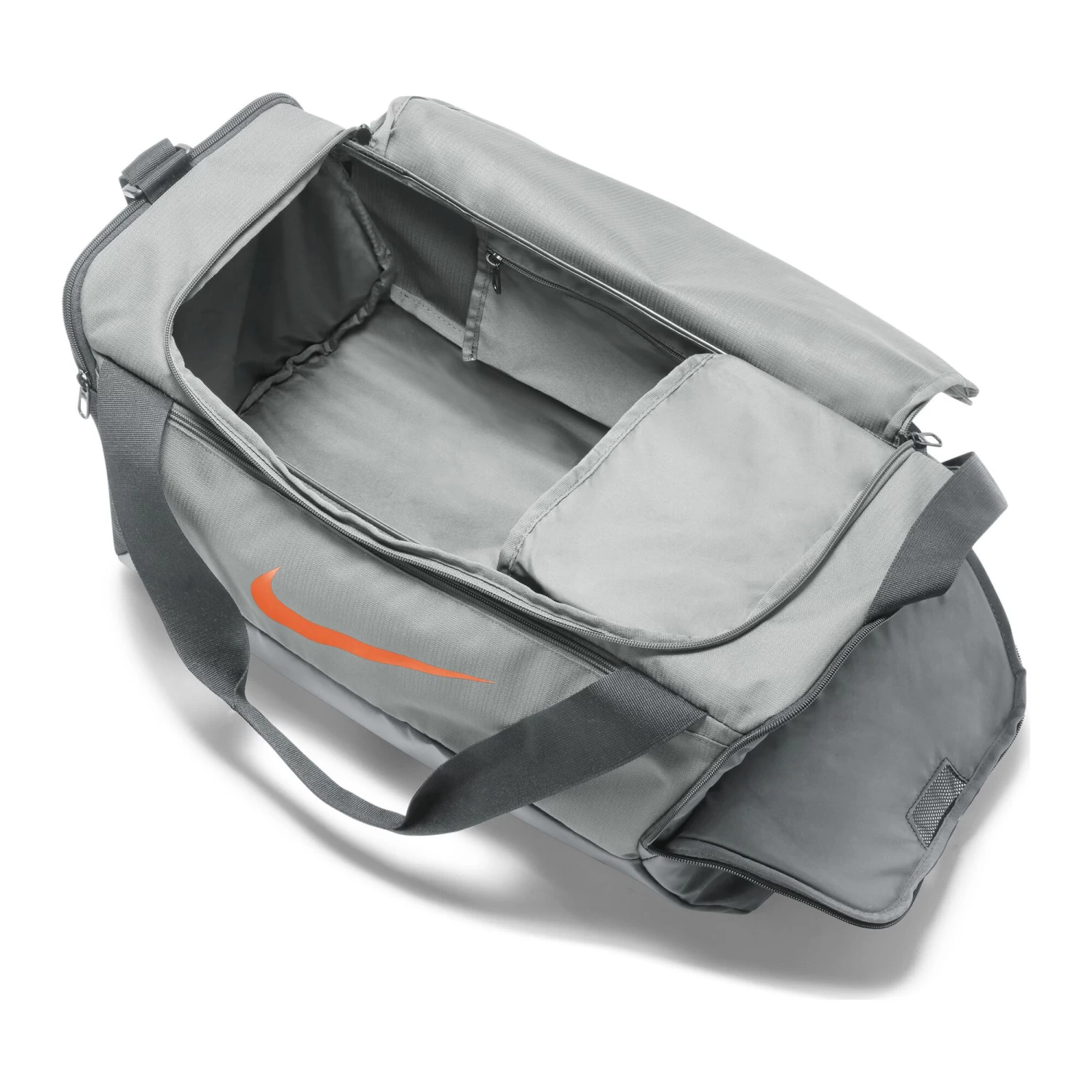 Nike Brasilia 9.5 Sports Bag - Grey 7 Nike Brasilia 9.5 Sports Bag - Grey - Image 5