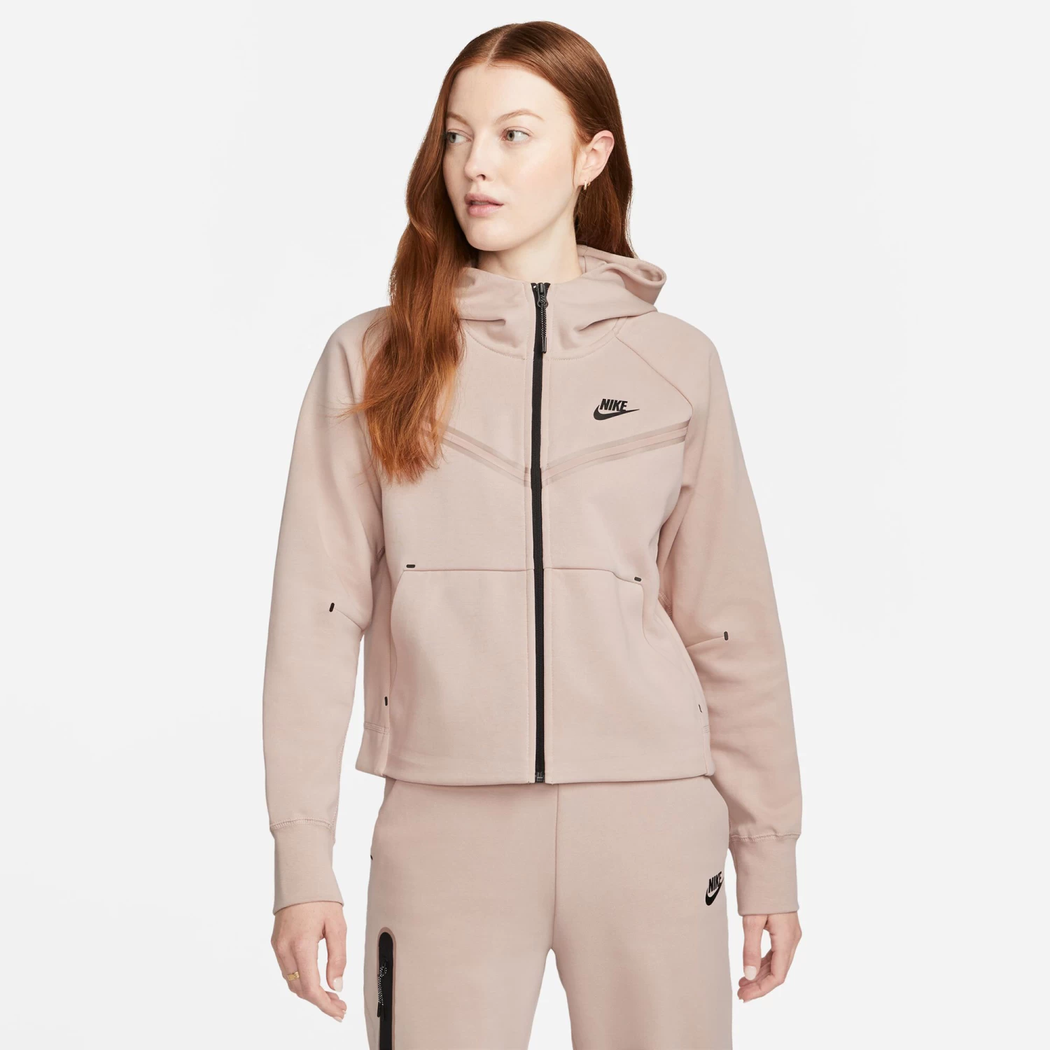 Nike Sportswear Tech Windrunner Training Jacket Women - Ecru 6 Nike Sportswear Tech Windrunner Training Jacket Women - Ecru - Image 4