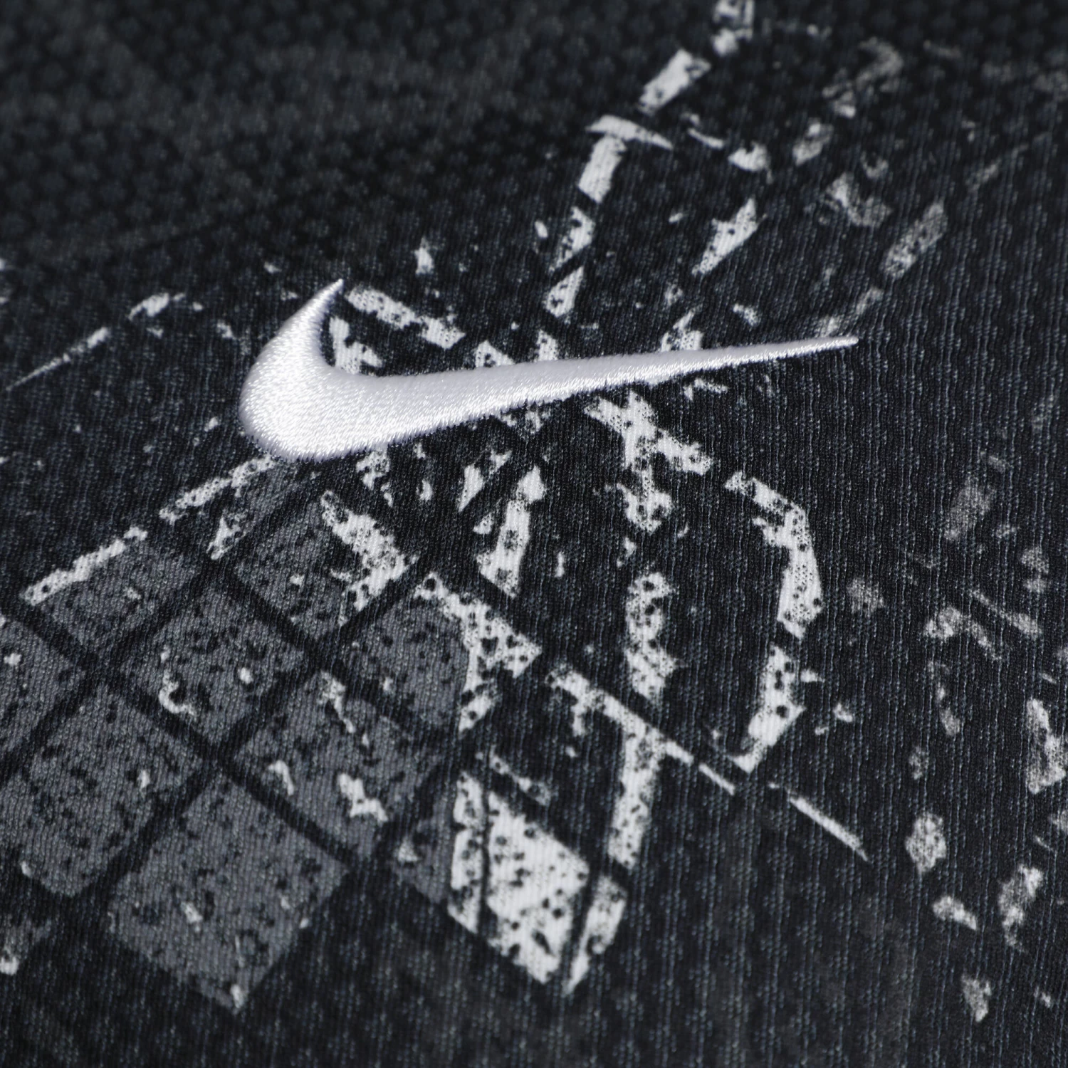 Nike Dri-Fit Victory Court Novelty T-Shirt Men - Black, White 5 Nike Dri-Fit Victory Court Novelty T-Shirt Men - Black, White - Image 3