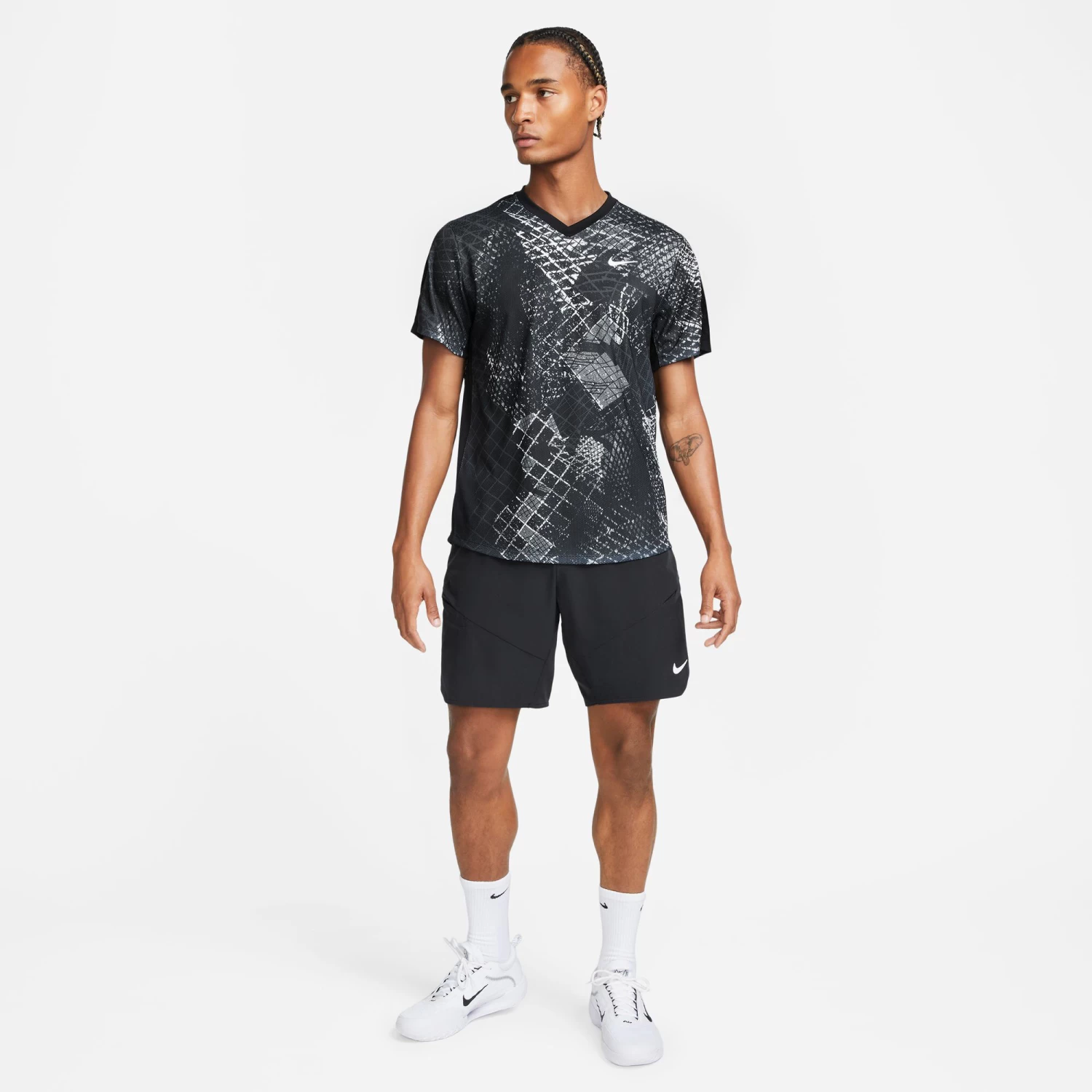 Nike Dri-Fit Victory Court Novelty T-Shirt Men - Black, White 9 Nike Dri-Fit Victory Court Novelty T-Shirt Men - Black, White - Image 7